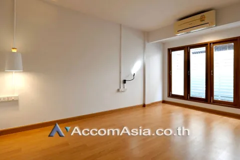 Reihenhaus in Watthana, Bangkok, Thailand 3 Schlafzimmer № 215438 - Foto 11