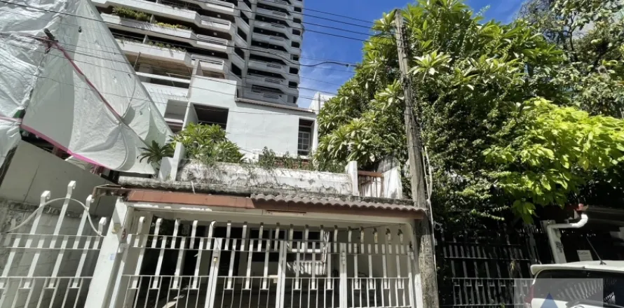 Reihenhaus in Watthana, Bangkok, Thailand 3 Schlafzimmer № 215437
