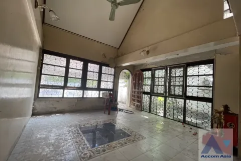 Reihenhaus in Watthana, Bangkok, Thailand 3 Schlafzimmer № 215437 - Foto 2