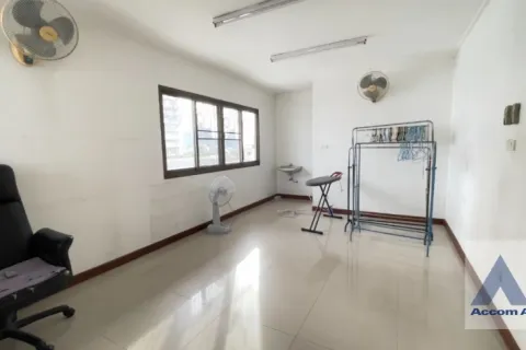Haus in Watthana, Bangkok, Thailand 4 Schlafzimmer № 215436 - Foto 11