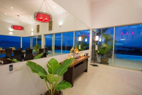 Villa on Ko Samui, Thailand 5 bedrooms № 120433 - photo 9