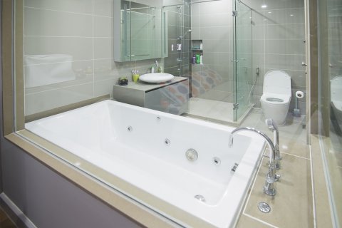 Кондоминиум с 2 спальнями в Пхая Тая, Бангкок, Таиланд № 144165 - фото 3