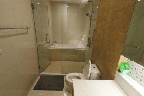 Condo in Bangkok, Thailand, 2 bedrooms  № 144194 - photo 9