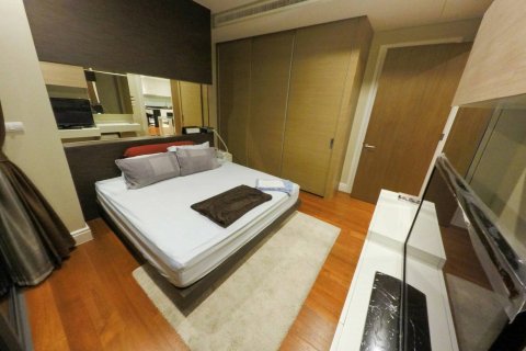 Condo in Bangkok, Thailand, 2 bedrooms  № 144194 - photo 16