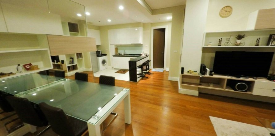 Condo in Bangkok, Thailand, 2 bedrooms  № 144194