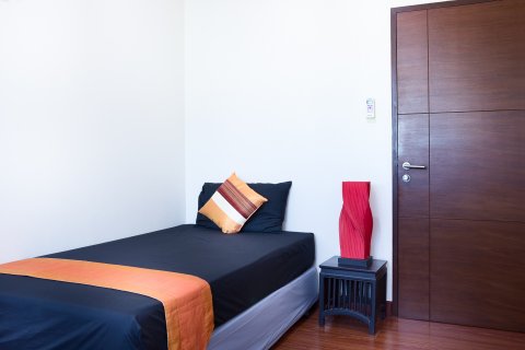 Кондоминиум с 2 спальнями в Бангкоке, Таиланд № 144168 - фото 3