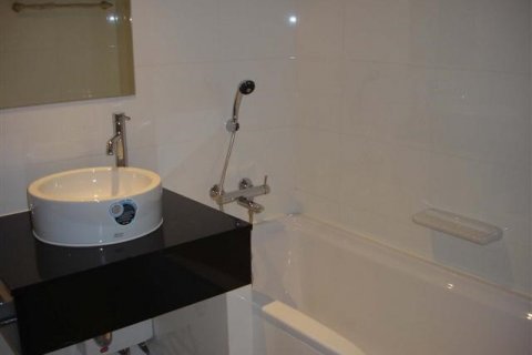Condo à Bangkok, Thaïlande, 2 chambres  № 144167 - photo 10