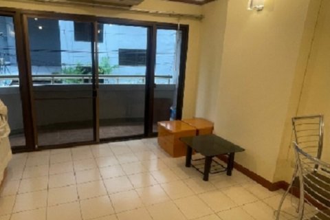 Condo à Khlong Toei, Bangkok, Thaïlande, 2 chambres  № 218457
