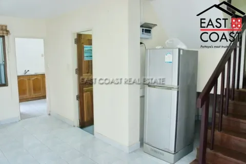 Casa de 3 dormitorios en Jomtien Beach, Pattaya, Tailandia № 213833 - foto 4