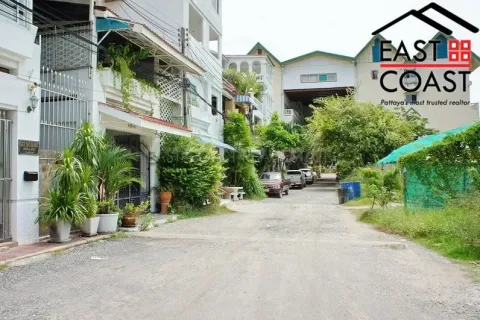 Casa de 3 dormitorios en Jomtien Beach, Pattaya, Tailandia № 213833 - foto 21