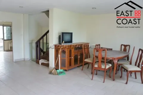 Casa de 3 dormitorios en Jomtien Beach, Pattaya, Tailandia № 213833 - foto 6