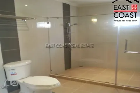 Casa de 4 dormitorios en Pattaya, Tailandia № 213830 - foto 18
