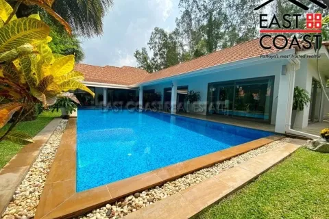 House in Pattaya, Thailand 4 bedrooms № 213836