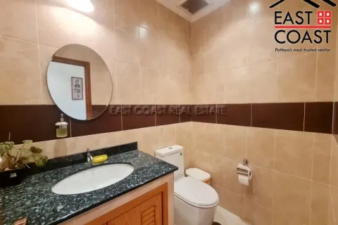 Casa de 4 dormitorios en Pattaya, Tailandia № 213831 - foto 13