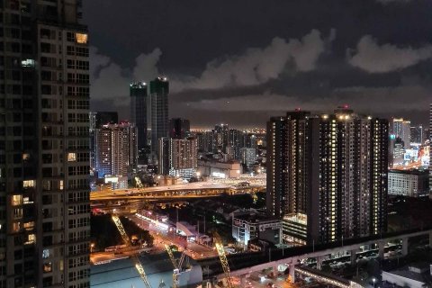 Condo à Bangkok, Thaïlande, 2 chambres  № 143699 - photo 11