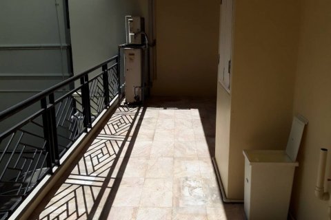 Condo in Bangkok, Thailand, 2 bedrooms  № 143502 - photo 14