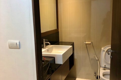 Кондоминиум с 2 спальнями в Сатхоне, Бангкок, Таиланд № 143698 - фото 4