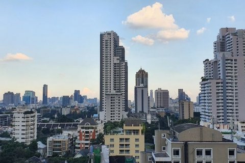 Кондоминиум с 2 спальнями в Бангкоке, Таиланд № 143697 - фото 8