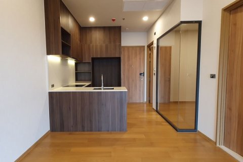 Кондоминиум с 2 спальнями в Бангкоке, Таиланд № 143697 - фото 1