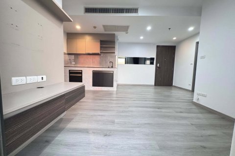 Кондоминиум с 2 спальнями в Бангкоке, Таиланд № 156386 - фото 3