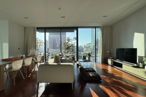 Пентхаус в Ваттхане, Бангкок, Таиланд с 2 спальнями № 156384