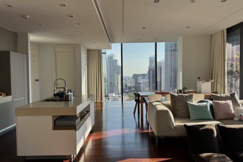 Пентхаус в Ваттхане, Бангкок, Таиланд с 2 спальнями  № 156384 - фото 15