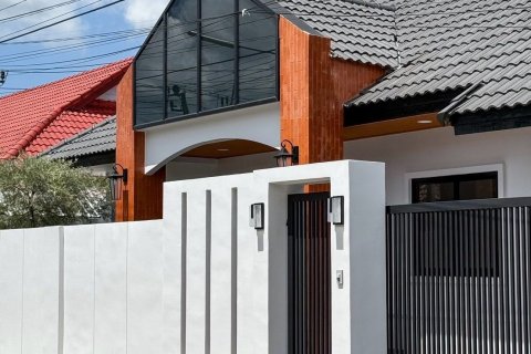 House in Phuket, Thailand 3 bedrooms № 156383 - photo 2
