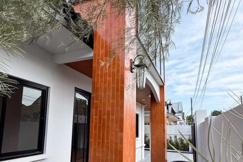 House in Phuket, Thailand 3 bedrooms № 156383 - photo 6