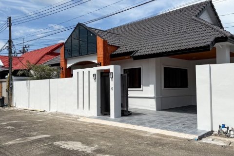 House in Phuket, Thailand 3 bedrooms № 156383 - photo 21