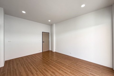 House in Phuket, Thailand 3 bedrooms № 156383 - photo 13