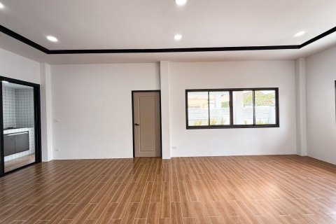 House in Phuket, Thailand 3 bedrooms № 156383 - photo 9