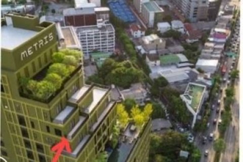 Кондоминиум с 2 спальнями в Чатучаке, Бангкок, Таиланд № 148307 - фото 1