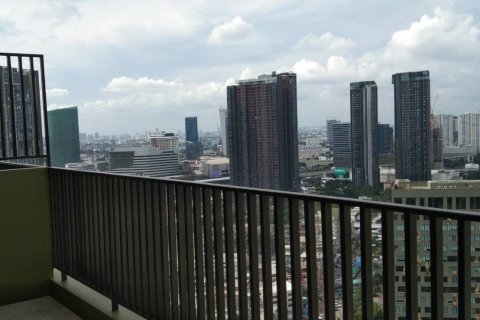 Кондоминиум с 2 спальнями в Чатучаке, Бангкок, Таиланд № 148307 - фото 7