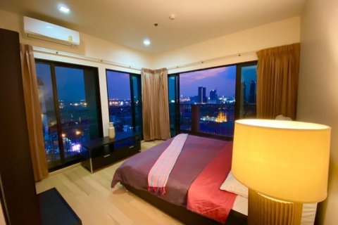 Кондоминиум с 2 спальнями в Ваттхане, Бангкок, Таиланд № 148306 - фото 5