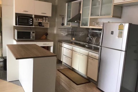 Condo à Khlong Toei, Bangkok, Thaïlande, 2 chambres  № 141282 - photo 6