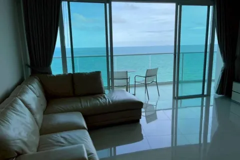 Condo in Pattaya, Thailand, 2 bedrooms  № 163321 - photo 2