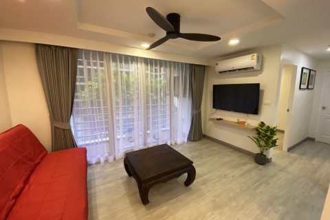 Condo à Khlong San, Bangkok, Thaïlande, 2 chambres  № 163317 - photo 2