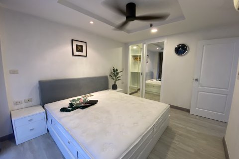 Condo à Khlong San, Bangkok, Thaïlande, 2 chambres  № 163317 - photo 12