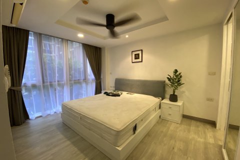 Condo à Khlong San, Bangkok, Thaïlande, 2 chambres  № 163317 - photo 11