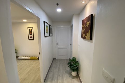 Condo à Khlong San, Bangkok, Thaïlande, 2 chambres  № 163317 - photo 8
