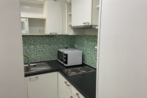 Condo à Khlong San, Bangkok, Thaïlande, 2 chambres  № 163317 - photo 6