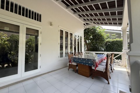 Villa in Hua Hin, Thailand 5 bedrooms № 163318 - photo 15