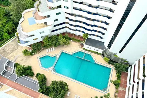 Condominio de 4 dormitorios en Jomtien Beach, Pattaya, Tailandia № 211666 - foto 2