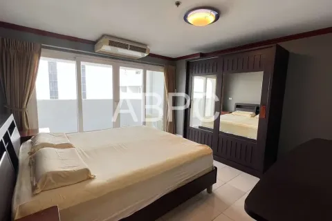 Condominio de 4 dormitorios en Jomtien Beach, Pattaya, Tailandia № 211666 - foto 3