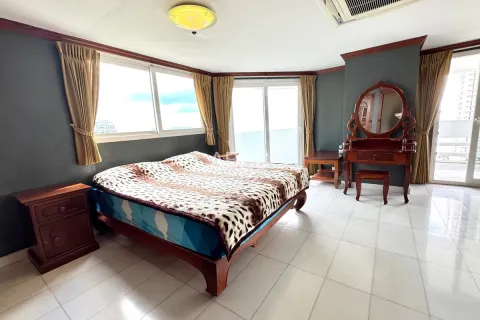 Condominio de 4 dormitorios en Jomtien Beach, Pattaya, Tailandia № 211666 - foto 4