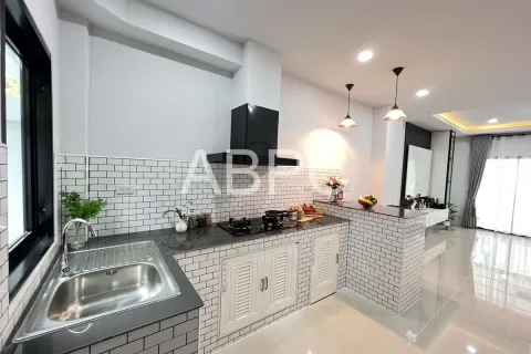 Casa de 2 dormitorios en Pattaya, Tailandia № 211668 - foto 10