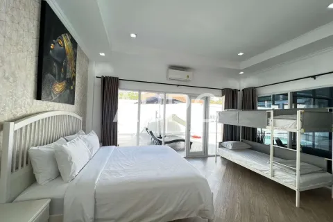 Casa de 3 dormitorios en Pattaya, Tailandia № 211671 - foto 11