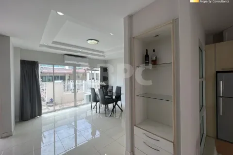 Adosado de 2 dormitorios en Pattaya, Tailandia № 211670 - foto 14