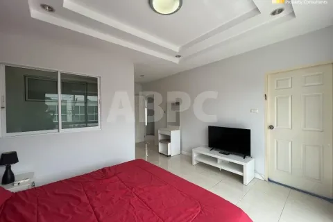 Adosado de 2 dormitorios en Pattaya, Tailandia № 211670 - foto 19
