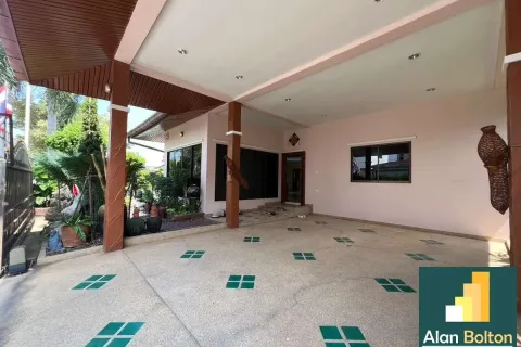 Casa de 4 dormitorios en Pattaya, Tailandia № 211143 - foto 21